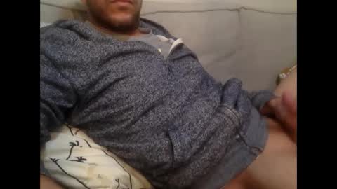 Snapshot of lolgivali chatting on January 2025 10:51:01 PM lolgivali online show from January 2025 10:51:01 PM