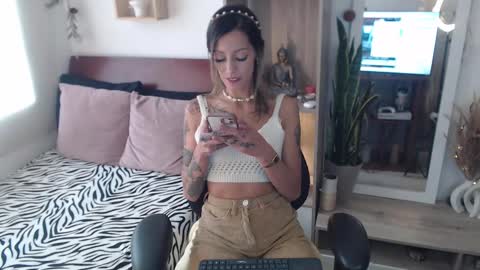 Dear tippers follow me on my new cb account lennarogers online show from February 2025 09:26:02 PM
