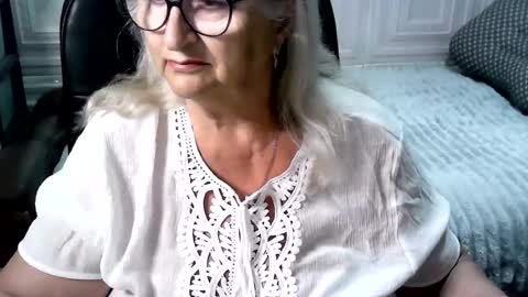 Snapshot of lolkaalyss chatting on July 2026 10:17:01 PM LolkaAlyss online show from July 2026 10:17:01 PM