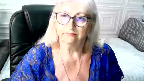 Snapshot of lolkaalyss chatting on July 2026 11:12:02 AM LolkaAlyss online show from July 2026 11:12:02 AM