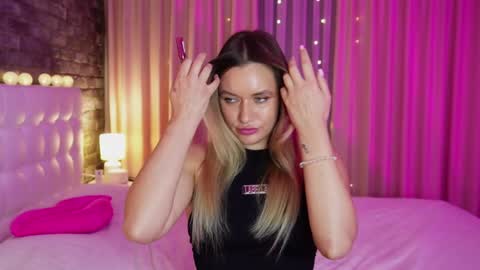 Victoria online show from January 2025 06:10:01 PM