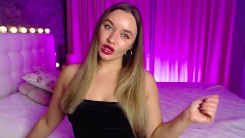 Victoria online show from December 2025 06:34:01 PM