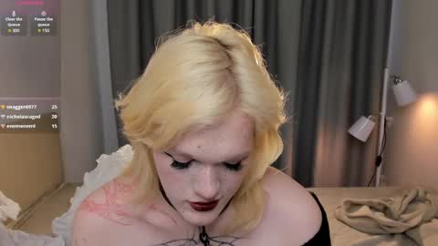 lollita online show from April 2026 12:51:02 PM