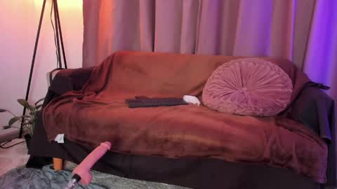 Snapshot of lolly_js_ chatting on May 2026 02:52:02 AM Lolly online show from May 2026 02:52:02 AM