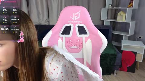 Snapshot of lolly_monica chatting on January 2025 04:35:01 PM Monica online show from January 2025 04:35:01 PM