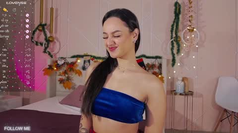 Snapshot of lolly_neal chatting on December 2024 05:04:02 AM Lolly online show from December 2024 05:04:02 AM