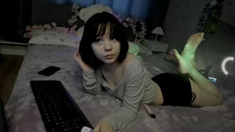 Loly online show from May 2026 09:25:02 AM