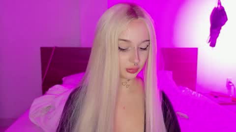 Kari online show from May 2026 12:32:02 PM