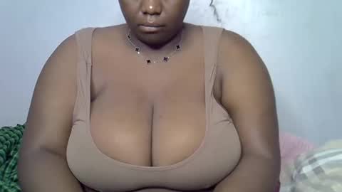 lomyenom56 online show from April 2026 10:33:01 AM