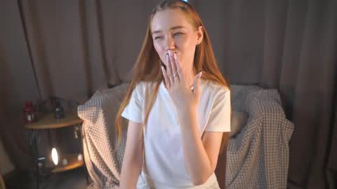 Snapshot of lonabirdon chatting on May 2026 01:15:02 PM Mary online show from May 2026 01:15:02 PM