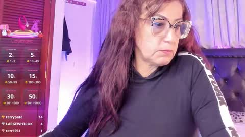 Jennifer  online show from March 2026 06:11:02 PM