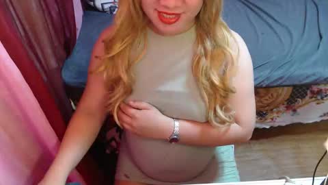 Snapshot of lonelysofia6969 chatting on May 2026 06:34:02 PM lonelysofia6969 online show from May 2026 06:34:02 PM