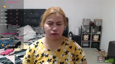 Snapshot of longasiansausage chatting on February 2025 09:21:02 AM TOPwithEXTRABiG online show from February 2025 09:21:02 AM