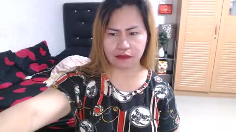 Snapshot of longasiansausage chatting on September 2025 05:18:02 AM TOPwithEXTRABiG online show from September 2025 05:18:02 AM