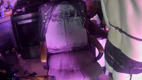 Snapshot of longbeachcd69 chatting on October 2025 08:12:01 AM longbeachcd69 online show from October 2025 08:12:01 AM