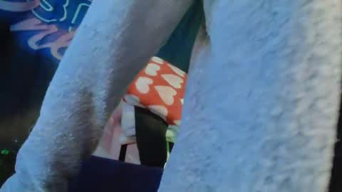 Londoncashmere69  online show from December 2024 12:22:01 AM