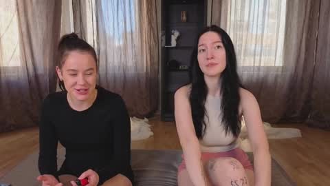  Adele Ellie and Lou   Sally Dana and Bonnie online show from September 2025 04:25:02 AM