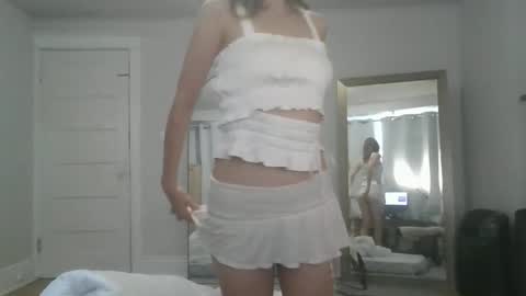 Elanor online show from October 2025 06:10:02 PM