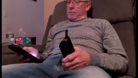 looking469 online show from February 2026 01:31:01 PM