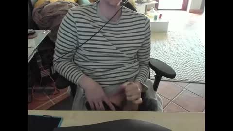 Snapshot of loomie chatting on February 2025 12:41:02 PM loomie online show from February 2025 12:41:02 PM