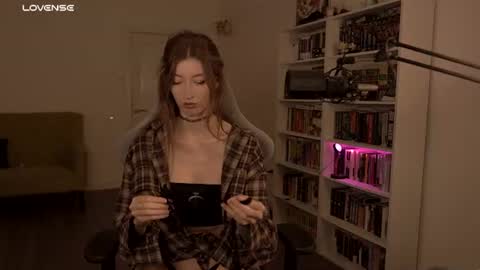 loony_moony online show from July 2026 09:59:01 AM