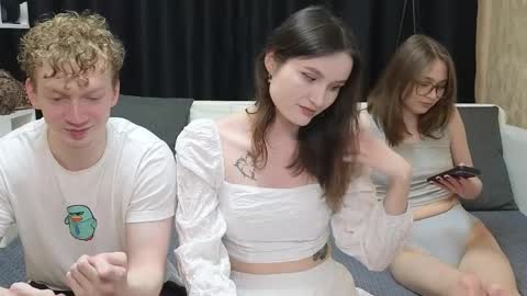 Snapshot of loossers chatting on April 2026 03:12:01 PM Jean and Isa right couple Mark and Eva left couple online show from April 2026 03:12:01 PM
