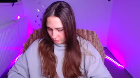 Lora online show from February 2026 12:21:01 PM