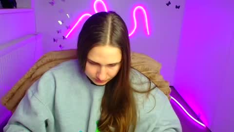 Lora online show from April 2026 05:27:02 AM