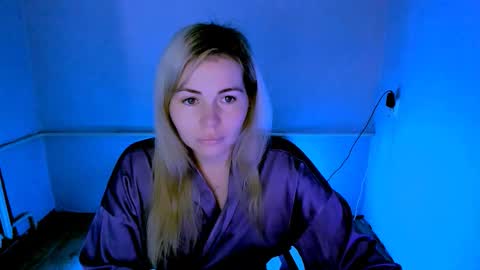 Lora online show from March 2026 03:00:01 AM