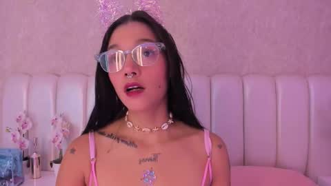 loraineblake online show from January 2026 02:01:02 PM