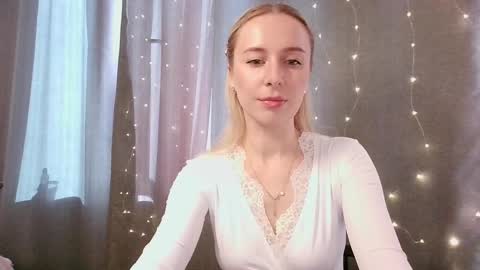 Snapshot of loravine chatting on March 2026 12:27:02 PM loravine online show from March 2026 12:27:02 PM