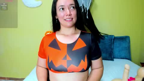 Loren Grey online show from October 2025 08:46:02 PM