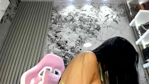 Doll Queen online show from March 2026 06:24:01 PM