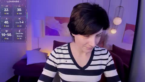 Loren online show from December 2025 07:49:02 AM