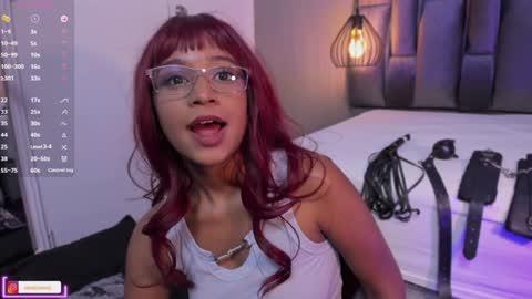 Lorena Vieira  online show from February 2025 10:11:01 PM