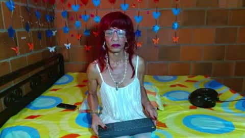 Lorena Capelli online show from October 2025 11:43:01 AM