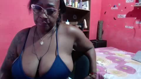 loretybighot online show from September 2025 12:27:02 PM