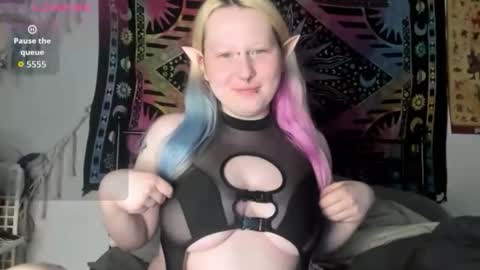 Lori Critter online show from April 2026 10:11:01 AM