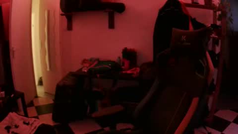 Snapshot of lorigon06 chatting on December 2025 06:52:02 AM Lorigon online show from December 2025 06:52:02 AM