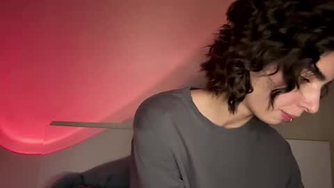 Amy online show from April 2026 02:03:02 PM