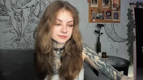 lostallice online show from December 2025 04:06:01 AM