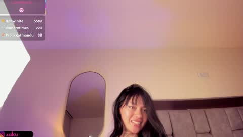 Snapshot of lottie_lyn chatting on April 2026 07:45:01 AM Lottie Lyn online show from April 2026 07:45:01 AM