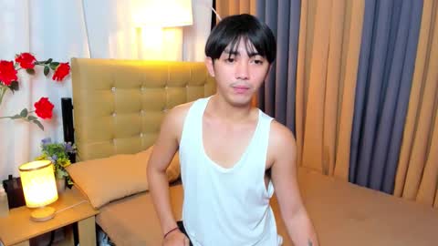 Snapshot of louieismy_name chatting on November 2025 04:45:02 AM ignot ursh online show from November 2025 04:45:02 AM