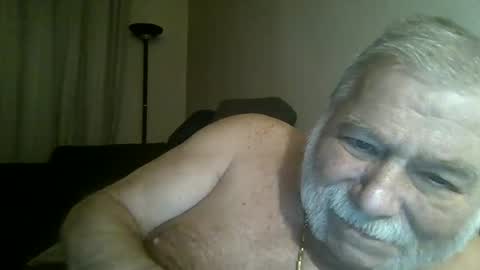 Snapshot of louis_chokdee chatting on December 2024 04:23:01 PM louis_chokdee online show from December 2024 04:23:01 PM