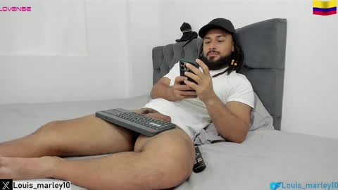 Snapshot of louis_marley_ chatting on April 2026 11:26:01 PM louis_marley_ online show from April 2026 11:26:01 PM