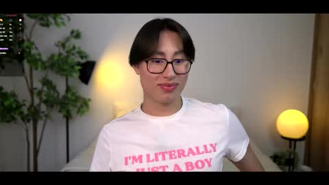 Louis online show from December 2025 10:04:02 PM