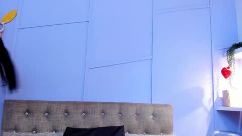 Louren Fox online show from October 2025 11:41:02 AM