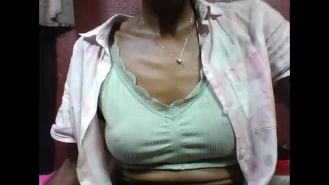 lovaelisa online show from October 2025 05:11:02 PM