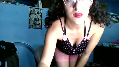 Snapshot of love_electra chatting on February 2025 01:23:02 AM love_electra online show from February 2025 01:23:02 AM