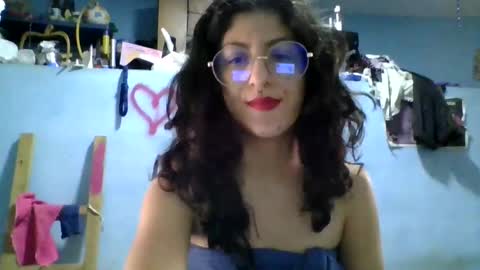 Snapshot of love_electra chatting on September 2025 02:11:02 PM love_electra online show from September 2025 02:11:02 PM